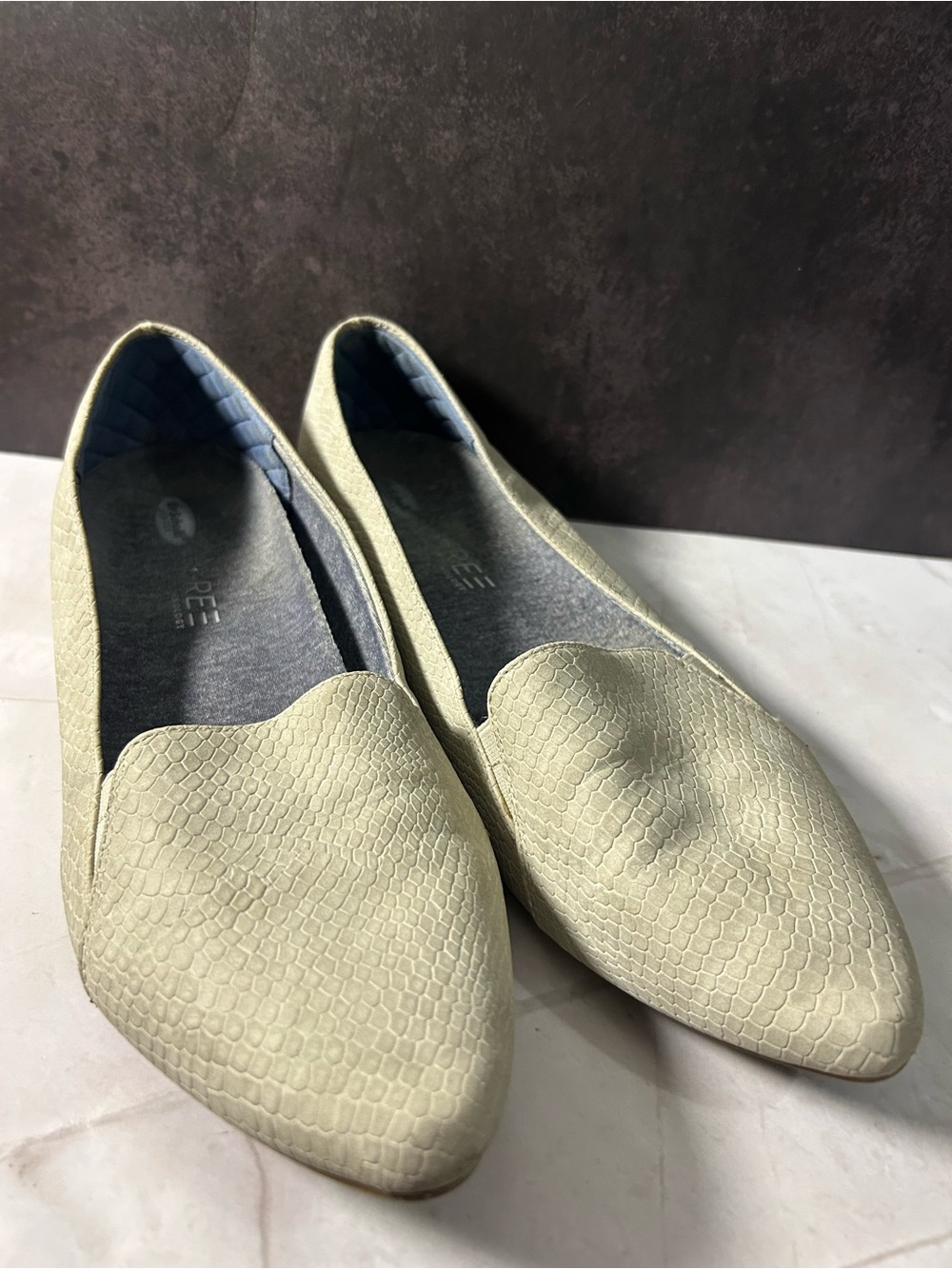Dr. Scholl's Women's Pointed Slip-On Flats in Light Beige Snake-Emboss